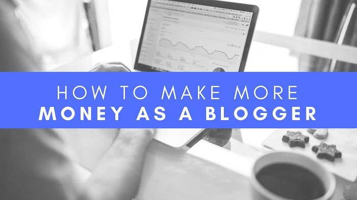 how to make money as a blogger